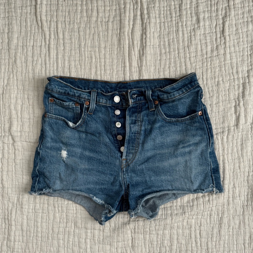 Levi’s Premium 501 Original Fit High Rise Women’s Shorts size 27